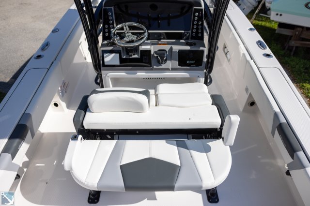 New 2024 Robalo 266 Cayman SD for sale